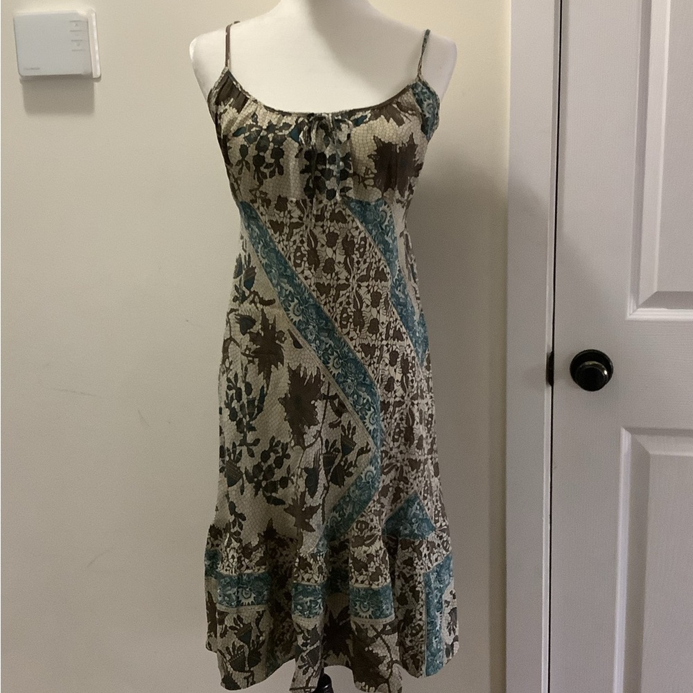 MARKS  & SPENCER Midi Dress with Adjustable Spaghetti Straps. 👗
